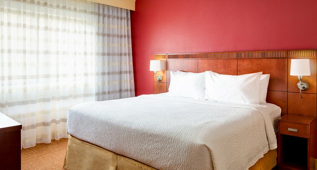 Готель Courtyard By Marriott Raleigh Midtown Екстер'єр фото